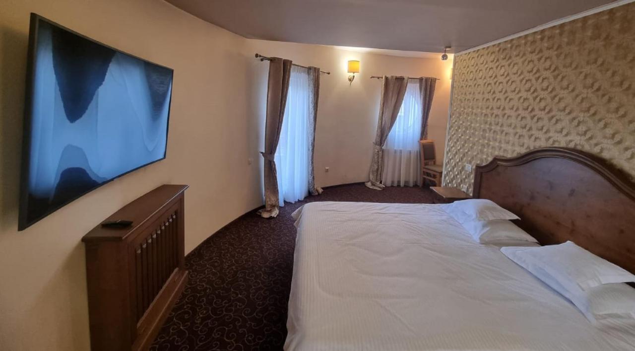 Topaz Boutique Kluž Pokoj fotografie